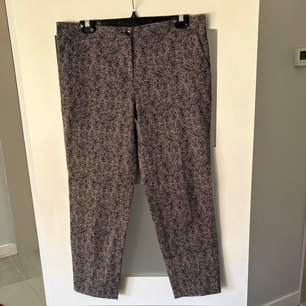 Etro Black and Gray Patterned ankle pants size 46